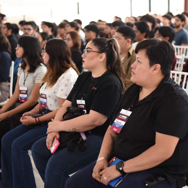 Gobierno de Sonora impulsa talento universitario con “Jóvenes Impulsando la Industria” en Nogales